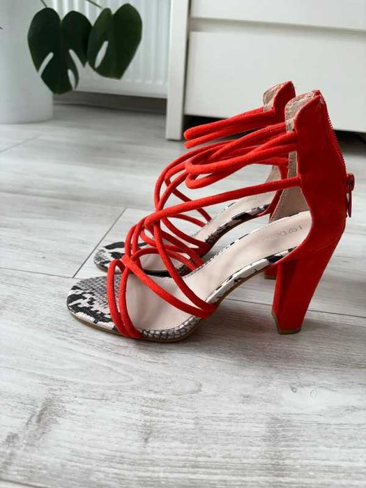 Pomarańczowe sandały Deezee 37