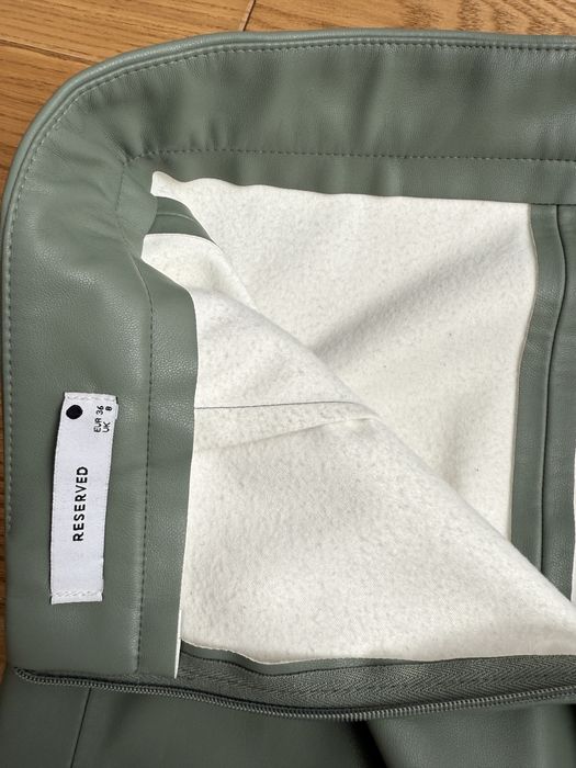 Шкіряна спідниця