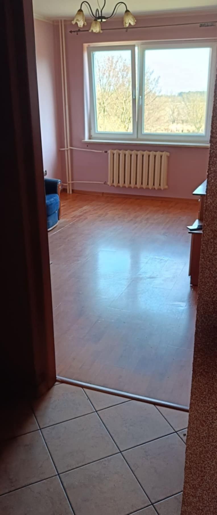 Na sprzedaż przestronne 70m2 3-pokojowe plus balkon