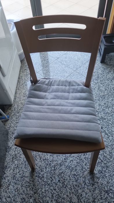 Mesa cozinha com 4 cadeiras