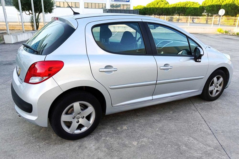 PEUGEOT 207 1.4 95 CV | 130.064 KM | 2009