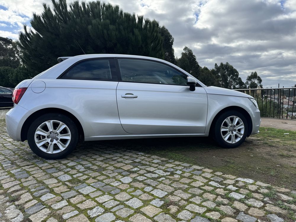Audi a1 1.6 tdi 2012