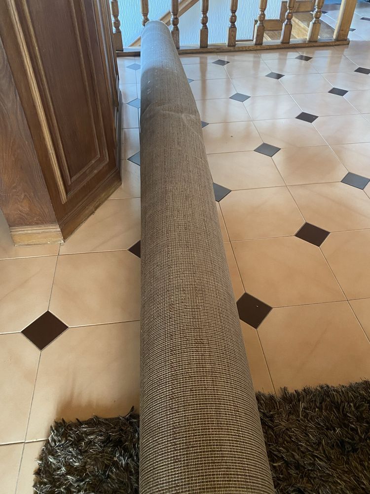 Carpete cor bege 3,38m x 2,28m