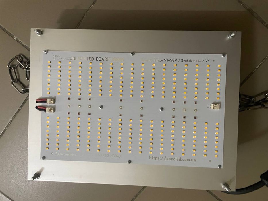 Cветодиодная фитолампа 140Вт. Ultimate Board