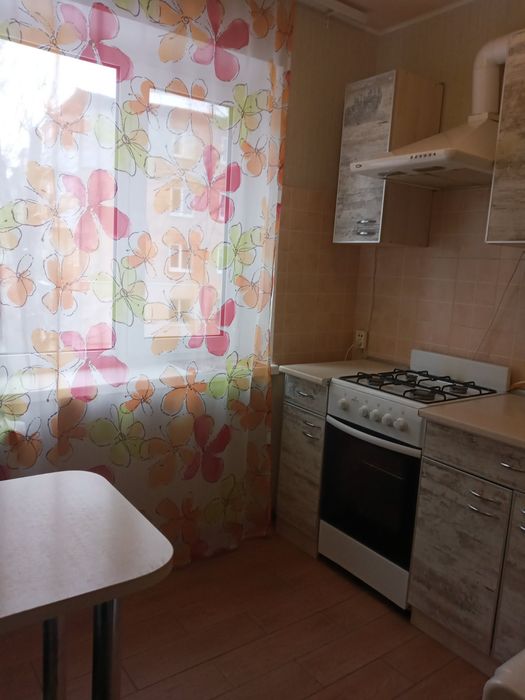 Сдам 2 комнатную квартиру проспект О.Поля