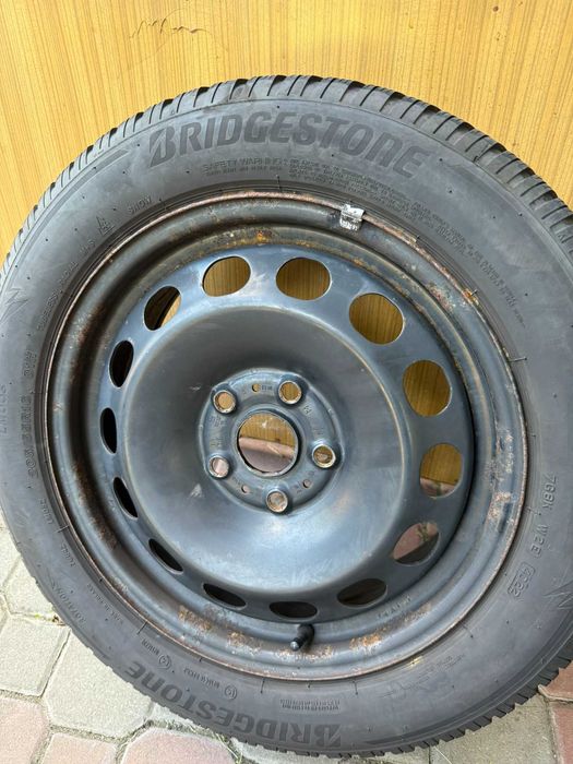 Koła felgi stalowe opony zimowe Audi A3 205/55/R16 2023/2021 rok
