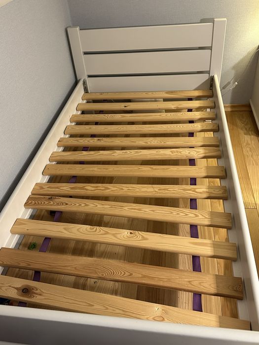 Łózko sosnowe 90x190 + materac