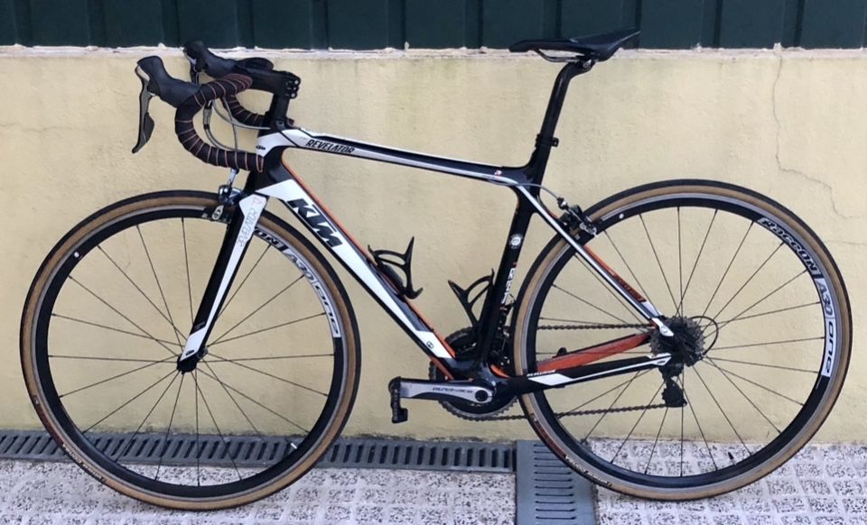 Bike estrada KTM cabono.