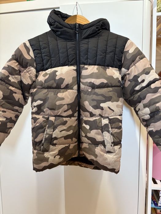 Kurtka zimowa Benetton 7-8 l.