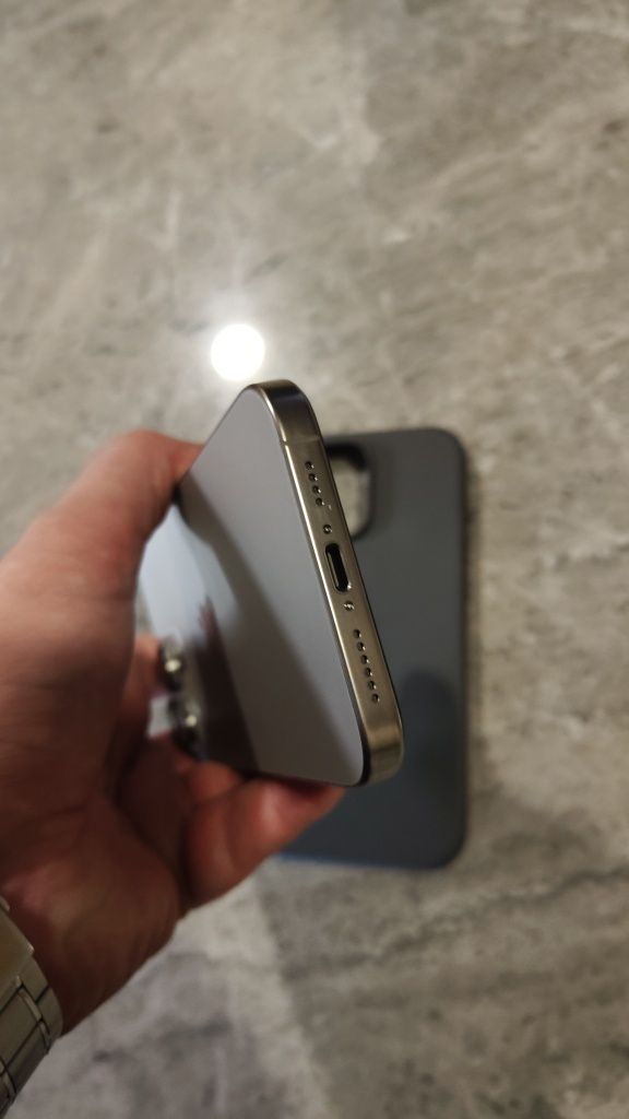 Iphone 16 pro max 12/256 Natural Titanium Newerlock