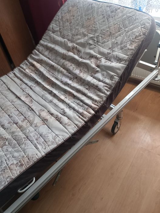 Łóżko rehabilitacyjne szpitalne