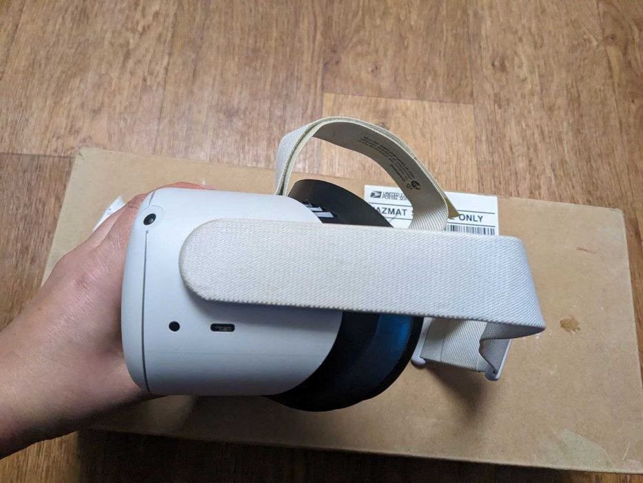 VR гарнитура Meta Quest 2 256 Гб VR-очки