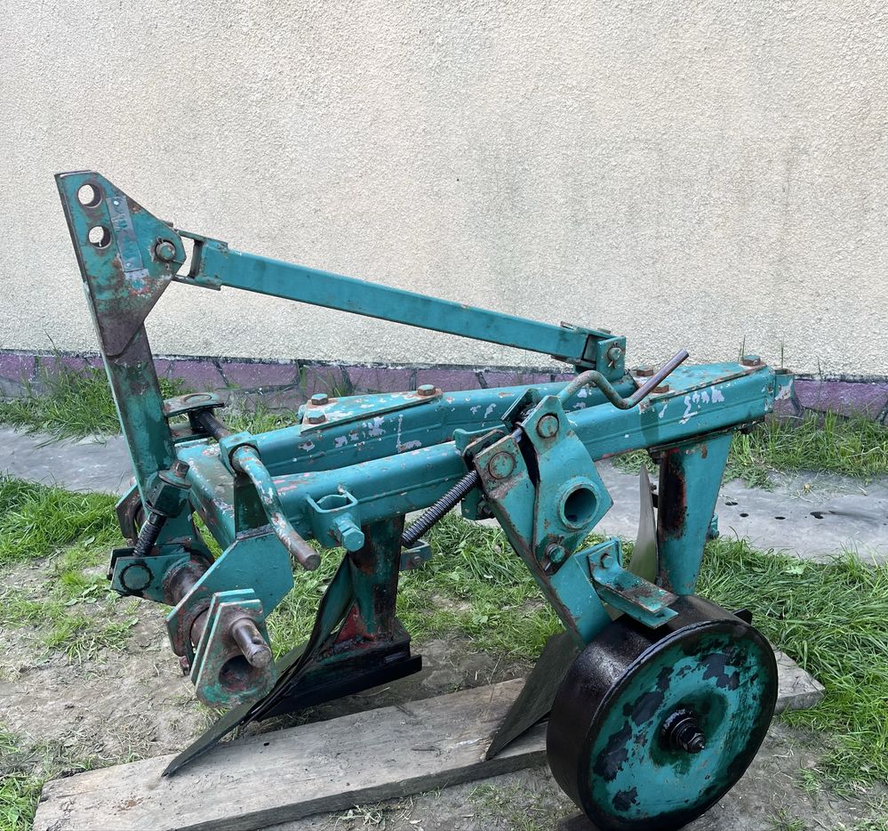 Плуг 2/25 см Unia Grudziadz