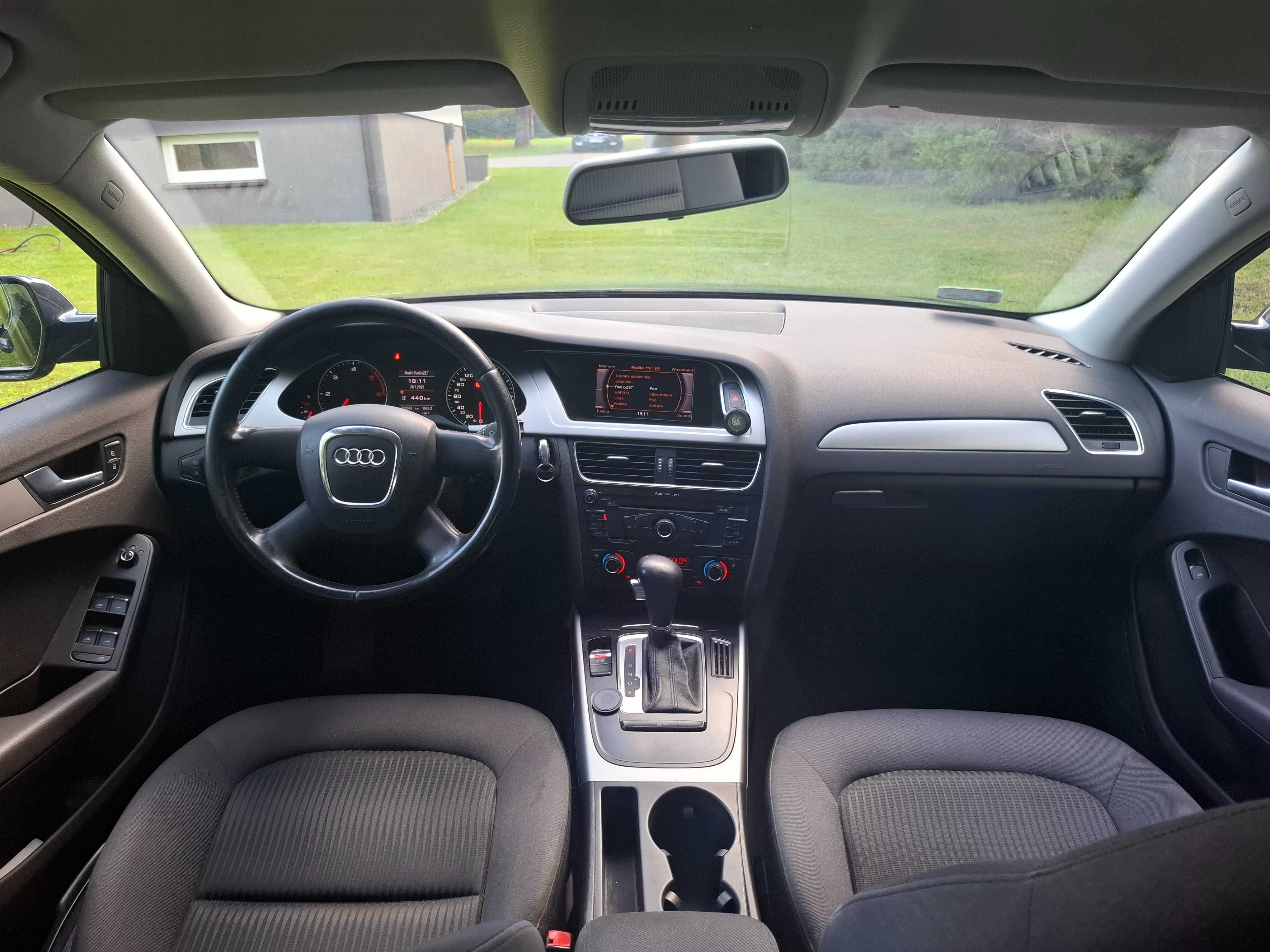 Audi A4 B8 2011r BEZWYPADKOWY 2.0 TDI automat