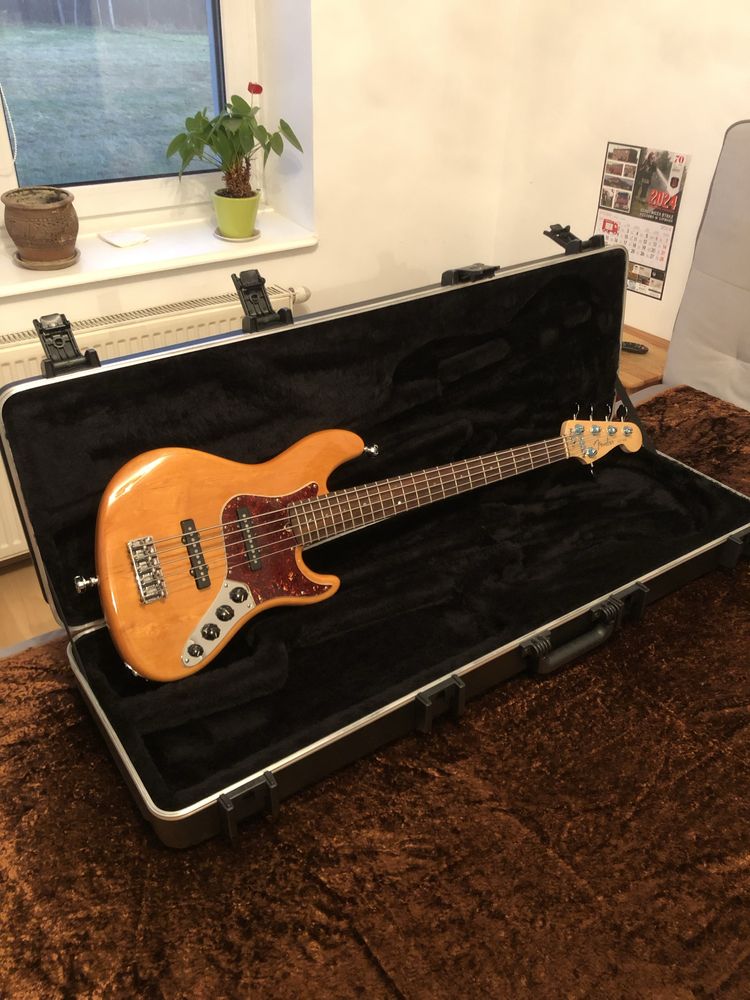 Fender Jazz Bass DELUXE 5 USA + case Fender