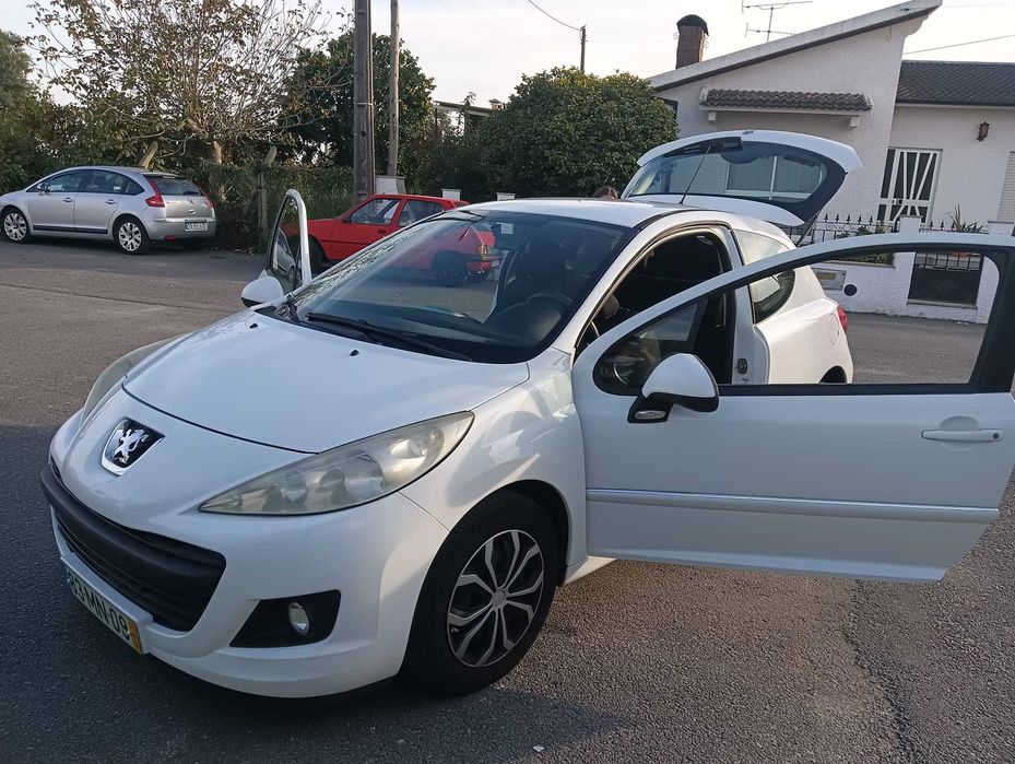 PEUGEOT 207 Ótimo estado - DEZ 2011