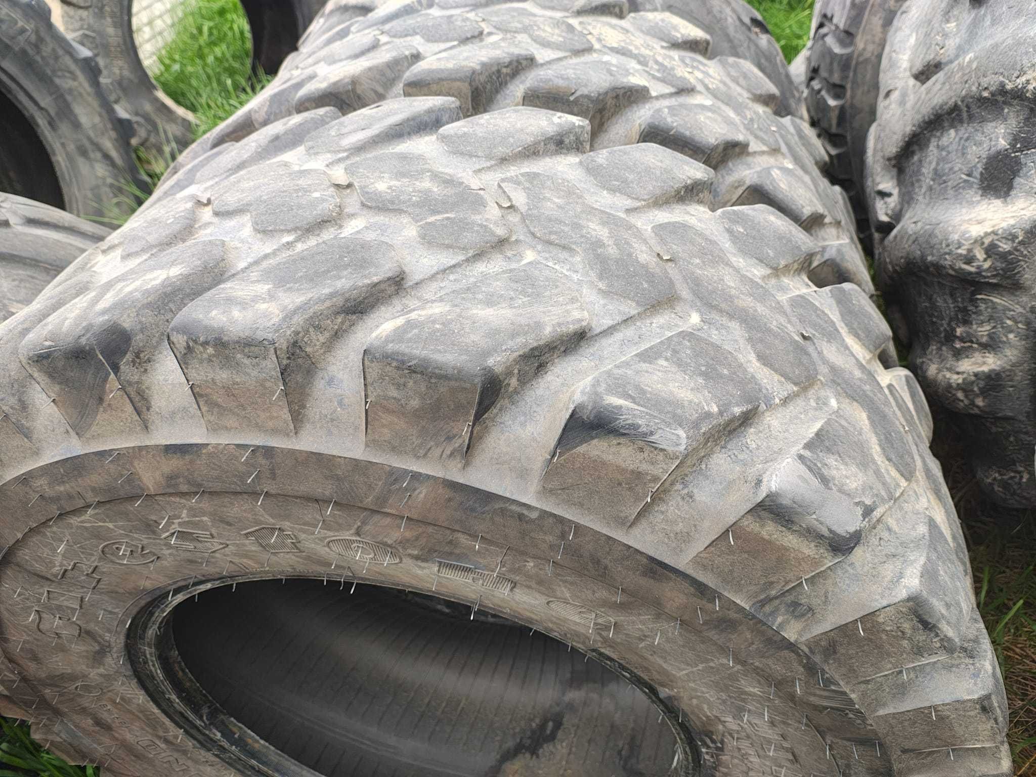 Opony rolnicze 460/70R24 Firestone ładowarka teleskopowa JCB Kramer