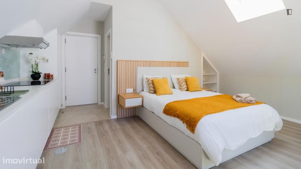 Estúdio - localizado em Santa Marinha Porto