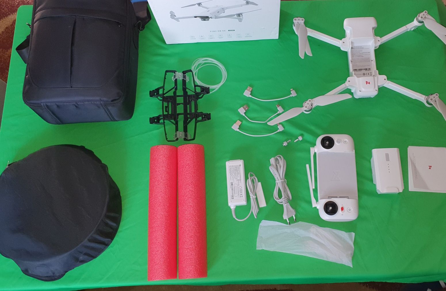 Dron Xiaomi Fimi X8 SE 2020 + dodatki