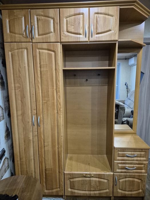 Продам шафу, в гарному стані.