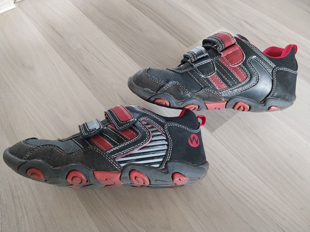 Buty sportowe na rzepy Walky Ccc roz. 34