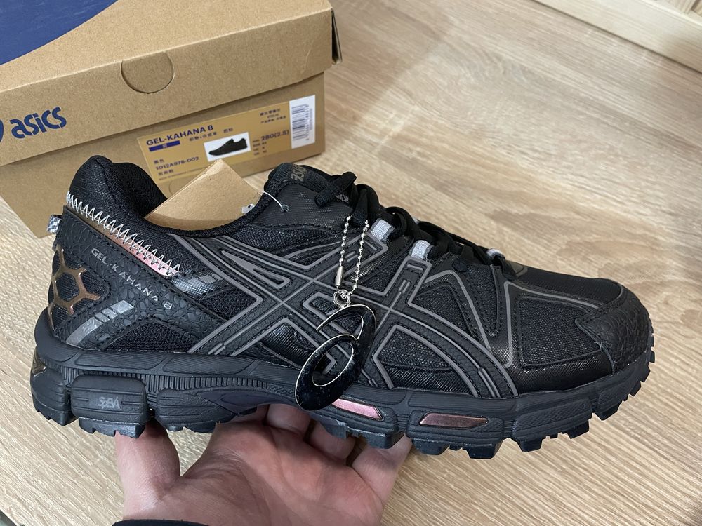 Asics Gel Kahana 8 black чорні, чёрные.