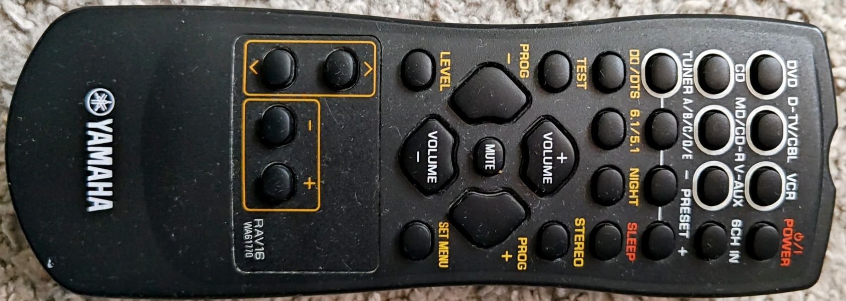 Amplituner Yamaha HTR-5630RDS z głośnikami - zestaw.