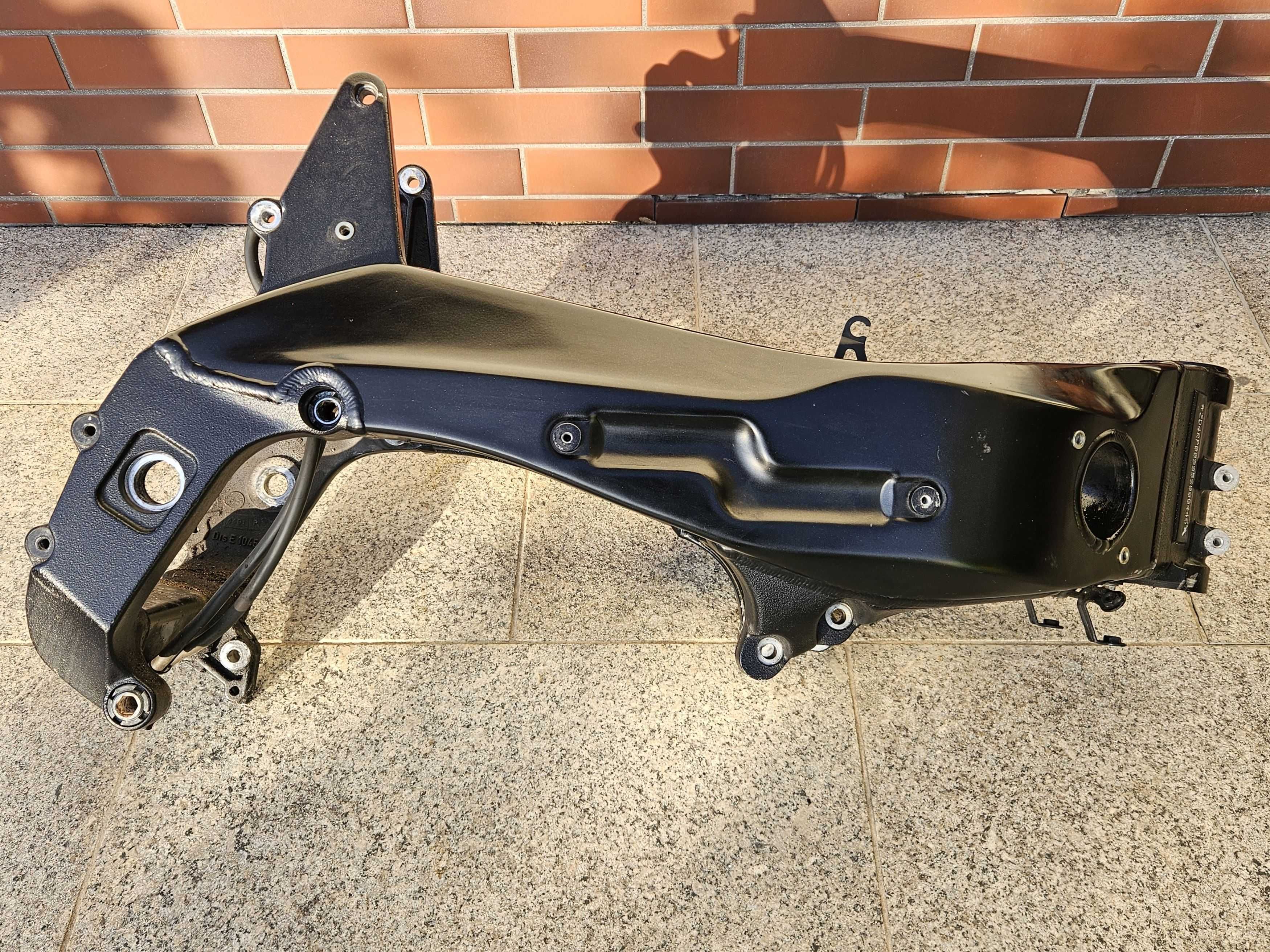 Rama + dokumenty papiery Aprilia RSV 1000 TUONO 02-06
