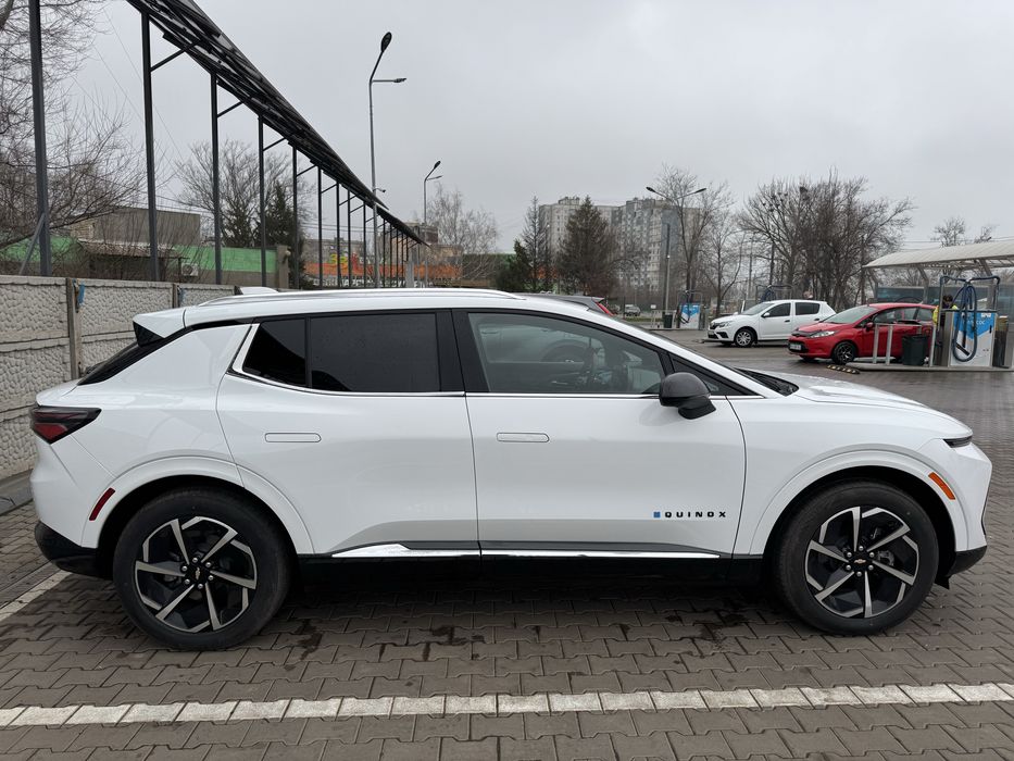 Продам Chevrolet Equinox EV 2LT 2024