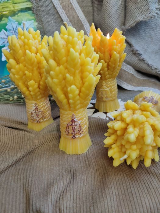 Воскові свічки новорічні, дідух, різдвяна зірка. Восковые свечи