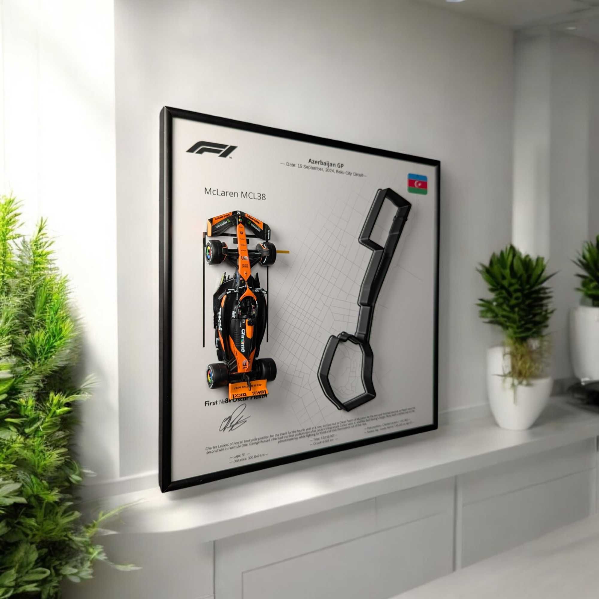 Bburago McLaren MCL38 та 3D Траса Azerbaijan GP 24 №81 Oscar Piastri