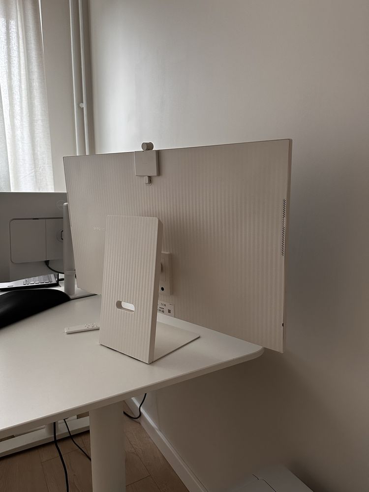 Monitor Samsung M8 32” bialy 60Hz