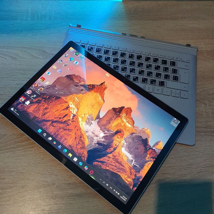 Ноутбук Microsoft Surface Book 2 GTX1050