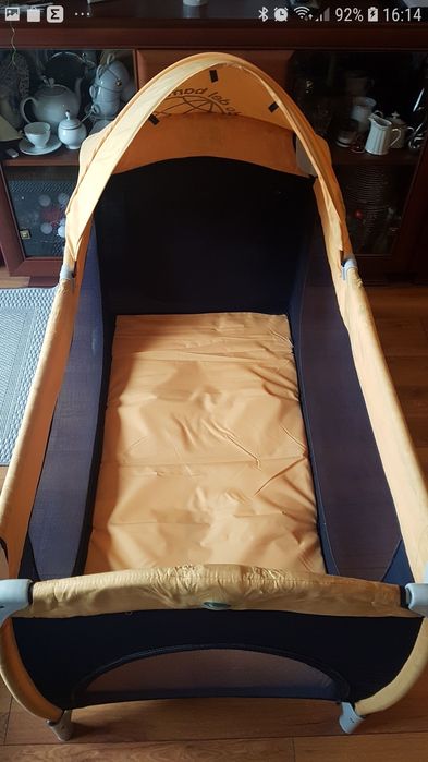 Łóżeczko turystyczne