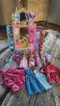 Barbie Dreamtopia z zamkiem i ubrankami