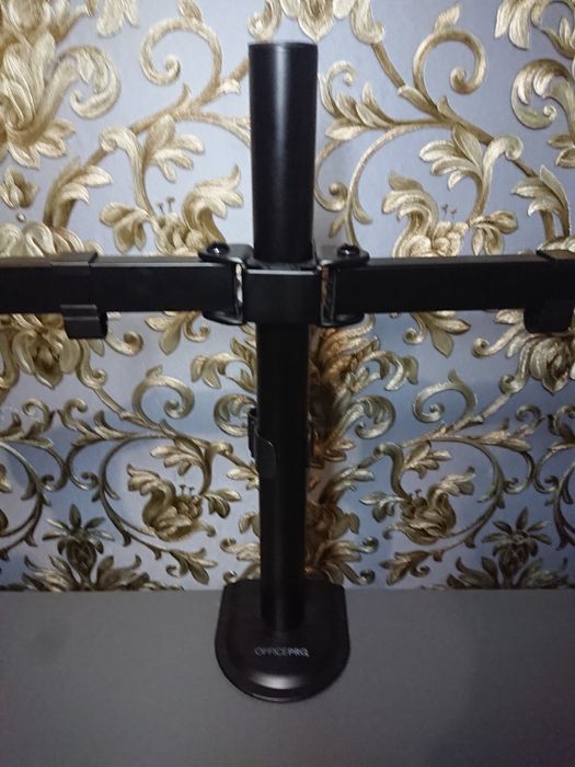 OfficePro (MA102) 17-32" Black