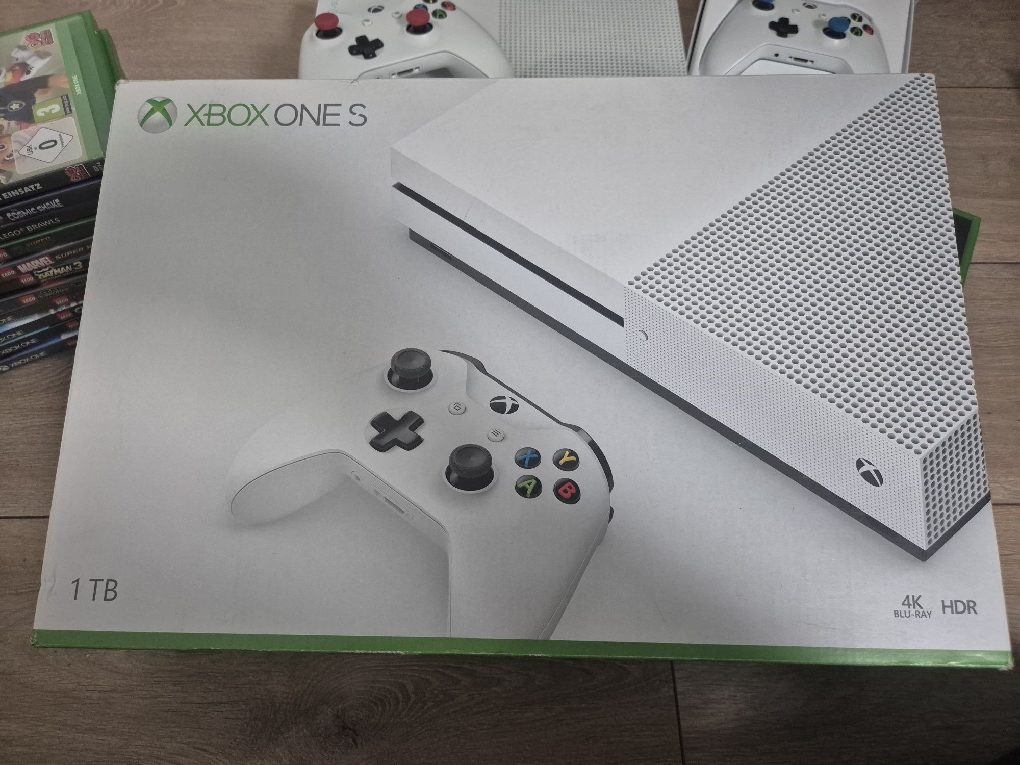 Xbox one S 1 TB.