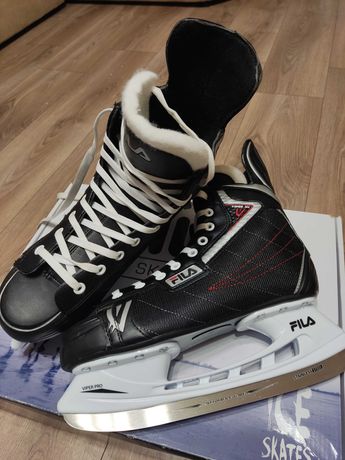 Sprzedam Łyżwy hokejowe nieużywane VIPER HC BLACK PRO ROZMIAR 42 EU