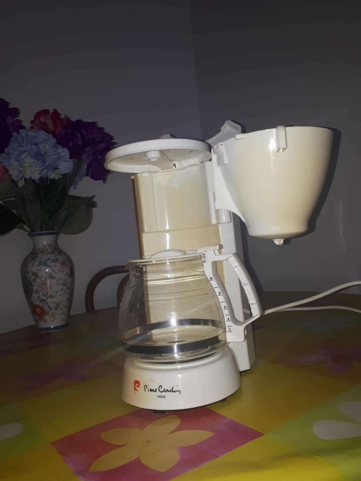 Máquina de café em bom estado