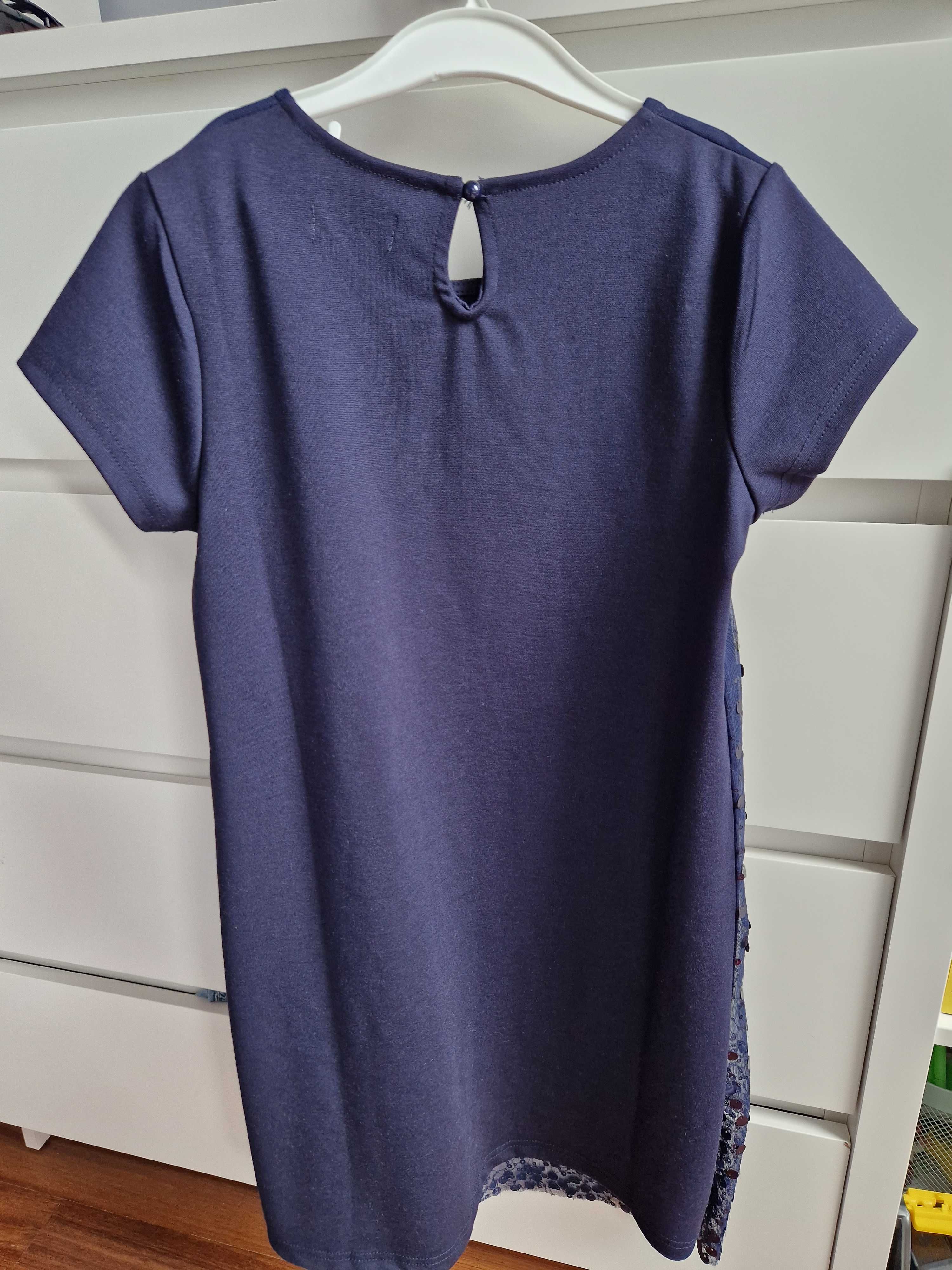 Granatowa  elegancka sukienka dziewczeca z cekinami 5-10-15 r. 146