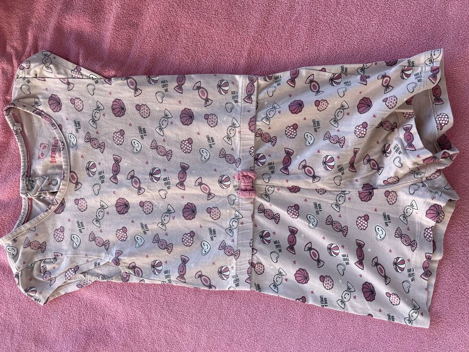 Varias Roupas menina 3 e 4 anos Novo