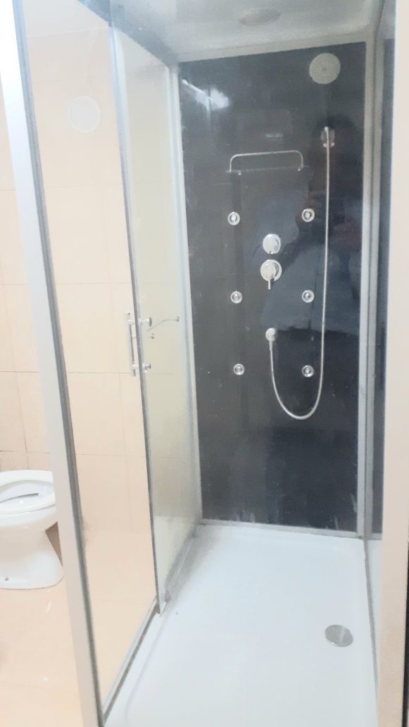 Quarto individual a 8min do metro Encarnacao sem caução
