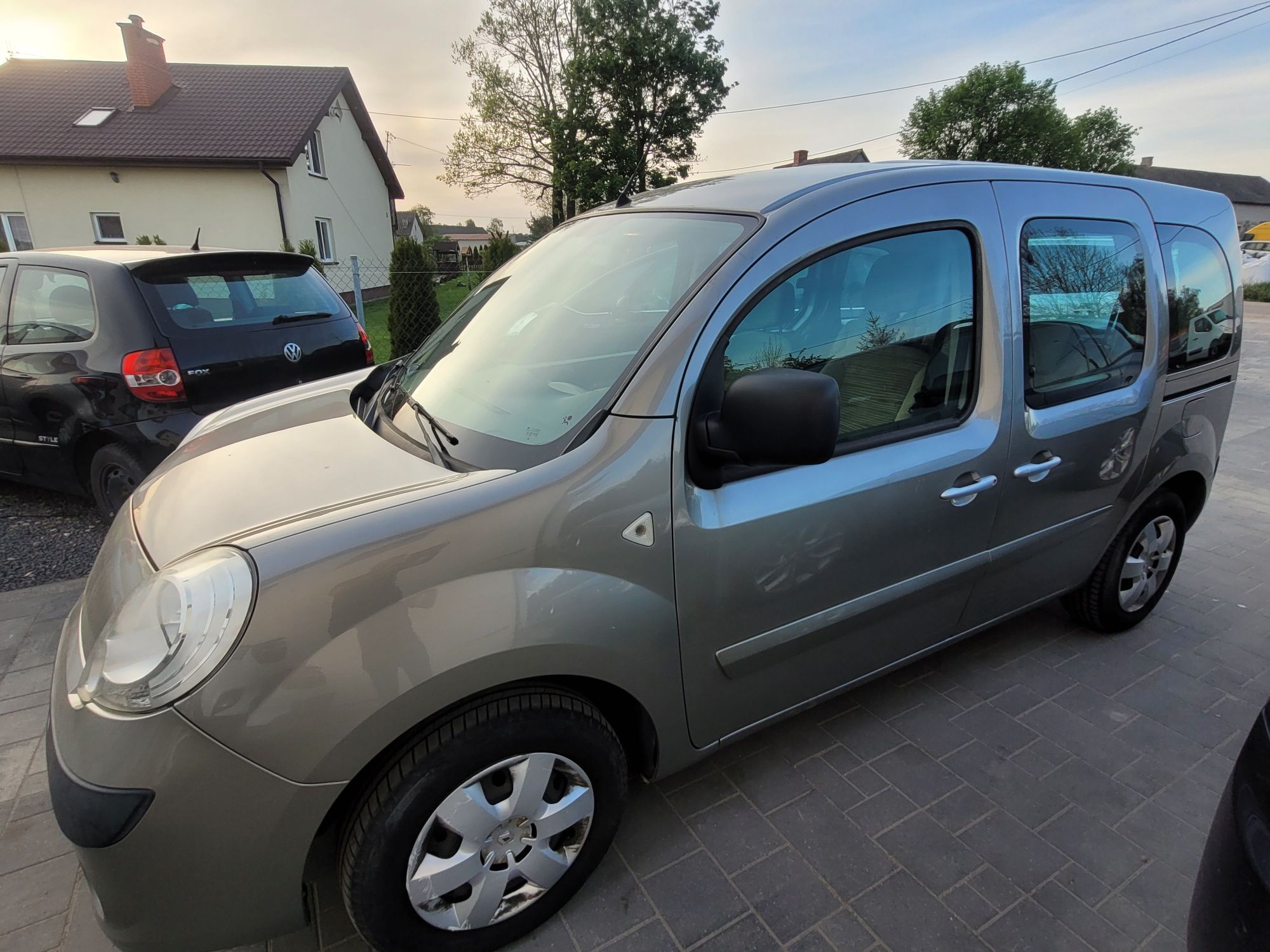 Renault Kangoo II 1.5 DCI 90 KM 2011 rok EURO 5