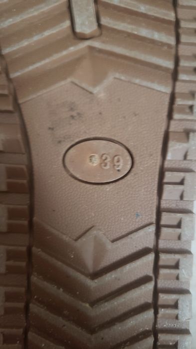 Стильні жіночі  Уггі