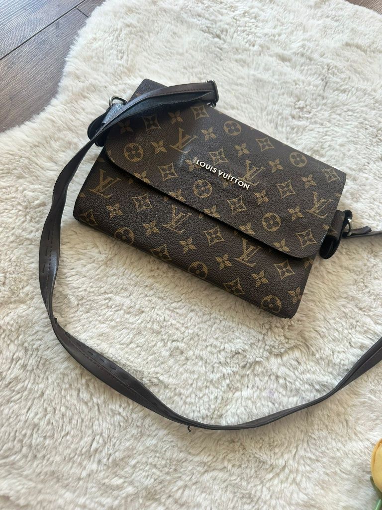 Torebka listonoszka Louis Vuitton