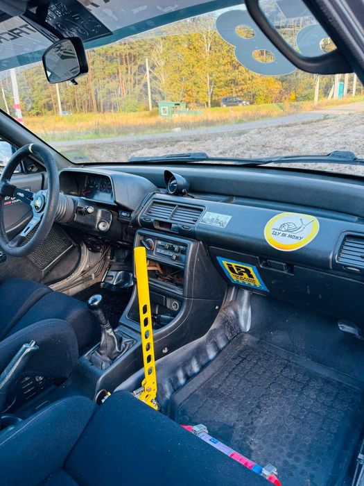 Продам машину підготовлену до змагань та трек днів