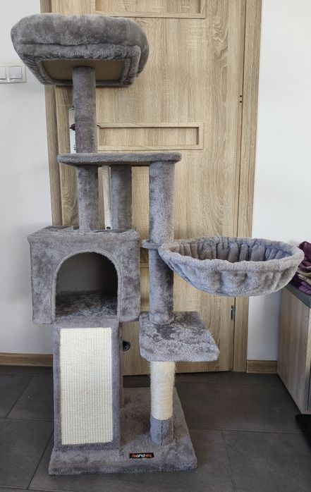Duży drapak dla kota