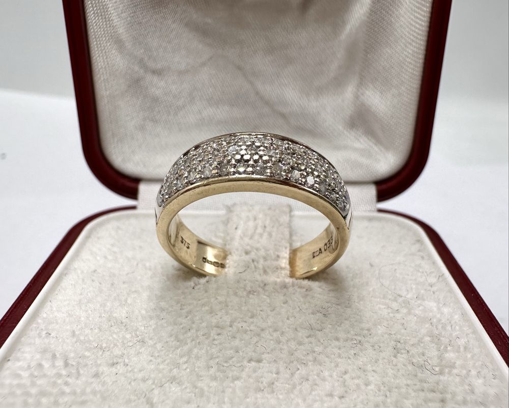 Złoty pierścionek z diamentami 0,33ct