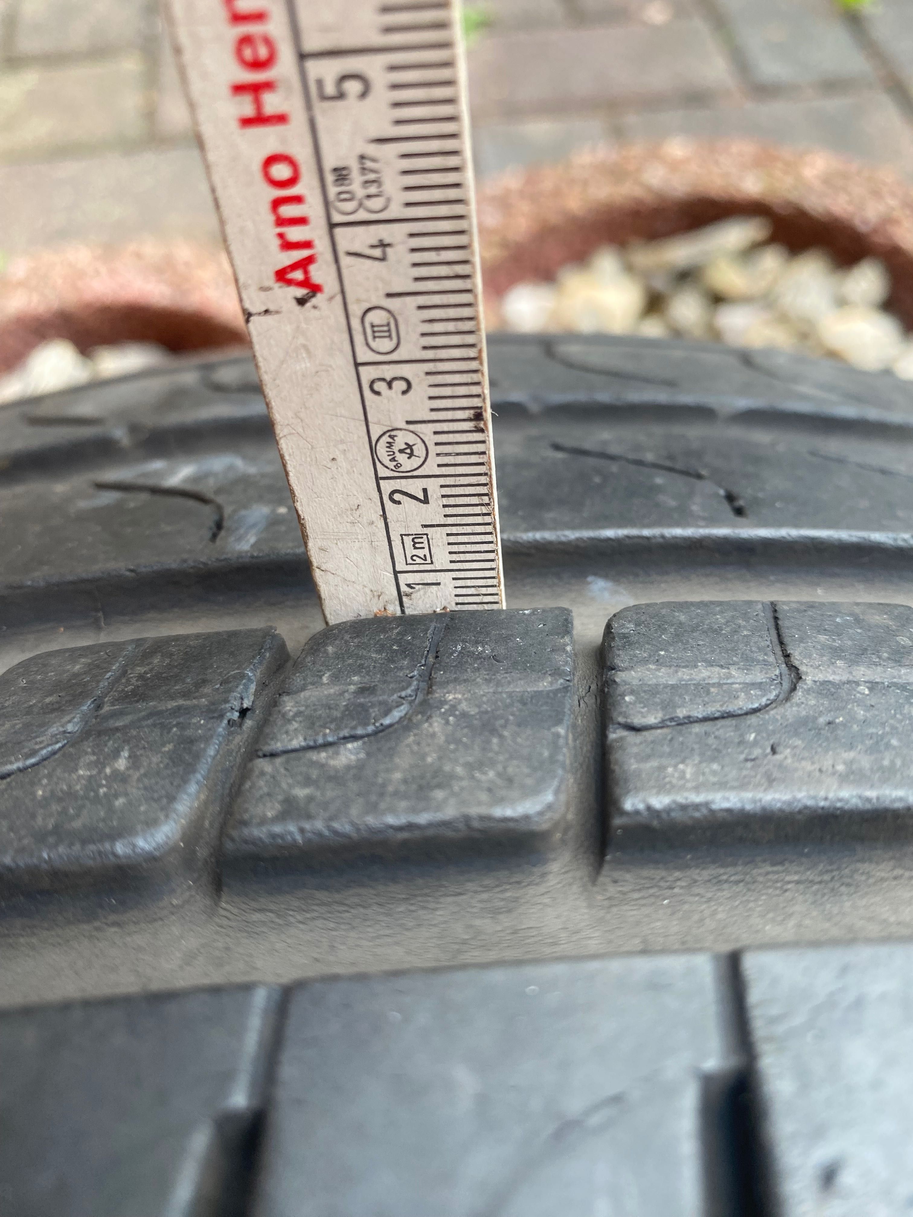 Opony Pirelli 17/225/55