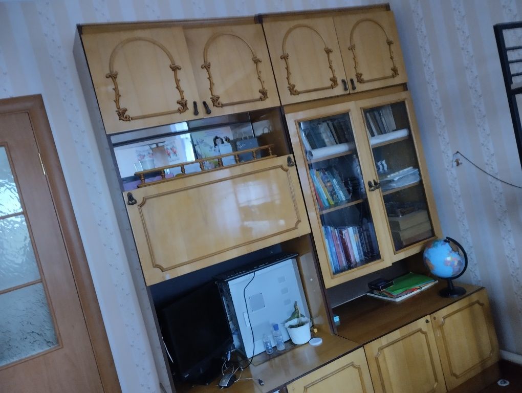 Продам стінку бу